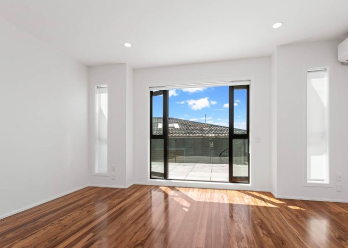  at 39D Garnet Road, Westmere, Auckland