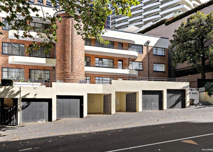  at 2/3 Eden Crescent, City Centre, Auckland City, Auckland