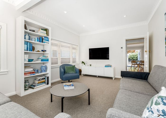  at 73 Oroua Street, Eastbourne, Lower Hutt, Wellington