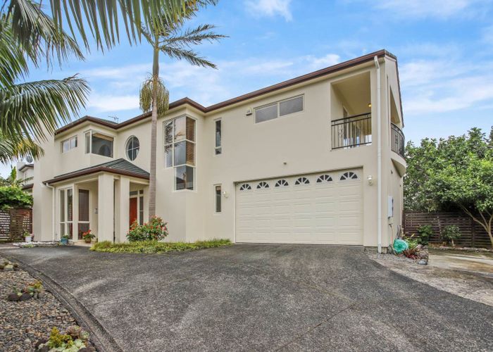  at 12 Parkvale Grove, Te Atatu Peninsula, Auckland