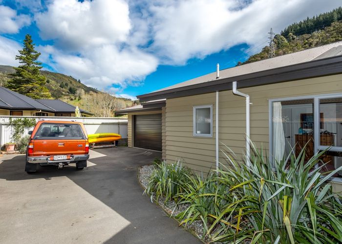  at 9 Cummins Street, The Brook, Nelson