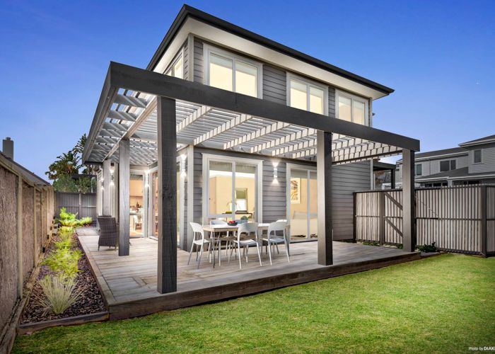  at 122 St Heliers Bay Road, Saint Heliers, Auckland
