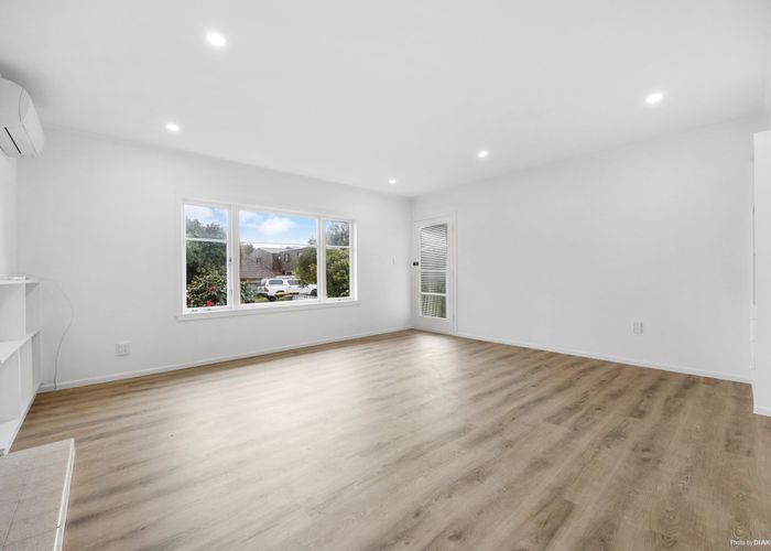  at 4/8 Trimmer Terrace, Papatoetoe, Auckland