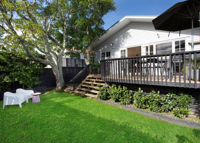  at 35 Formby Avenue, Point Chevalier, Auckland
