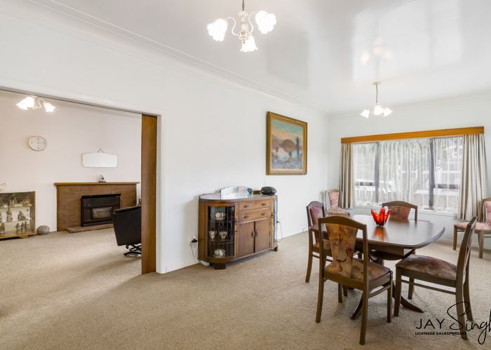 Free property data for 11 North Road, Clevedon homes.co.nz