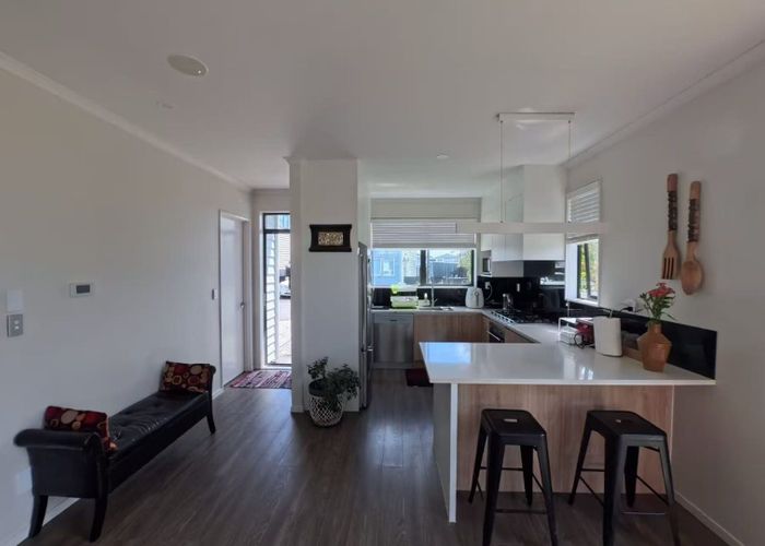  at 11 Pihoihoi Place, Hobsonville, Waitakere City, Auckland