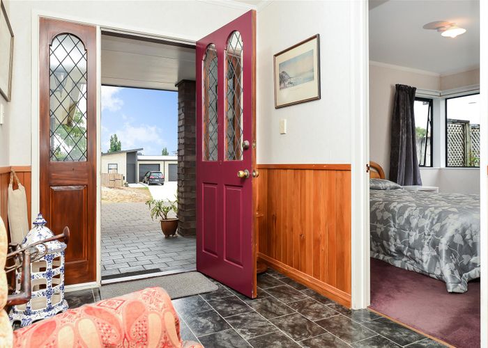  at 5 Church Road, Pukete, Hamilton