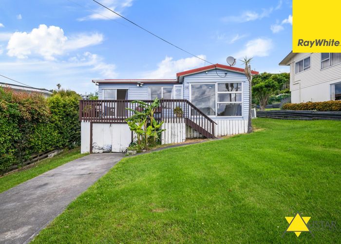  at 25 Surf Road, Stanmore Bay, Rodney, Auckland