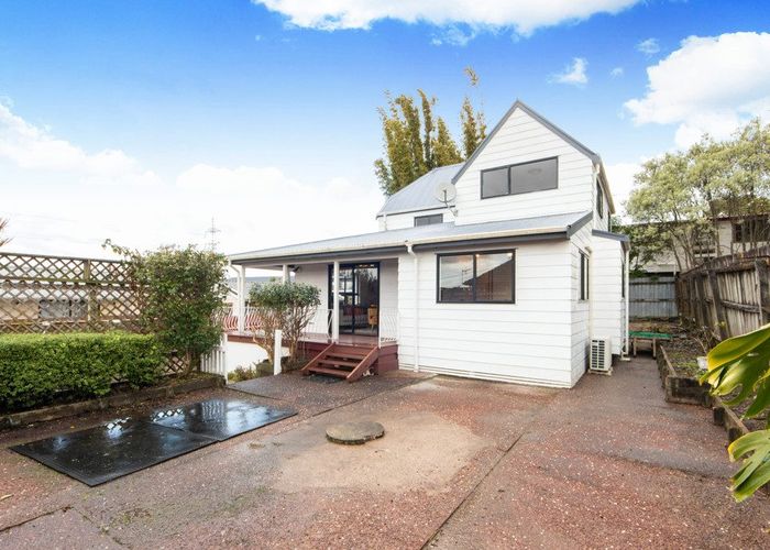  at 1/41 Hill Crescent, New Lynn, Auckland