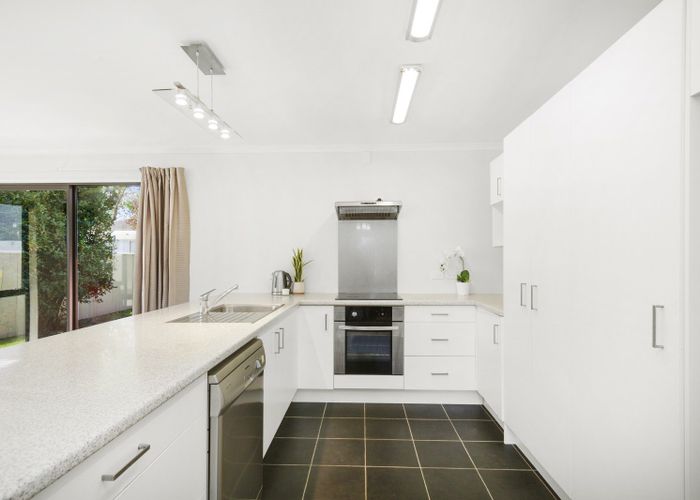  at 3a Savage Cres, Upper Hutt, Upper Hutt, Wellington
