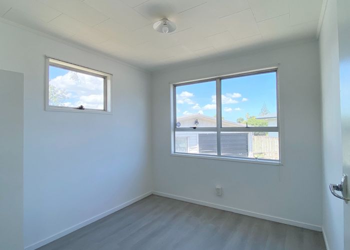  at 218 Browns Road, Manurewa, Auckland