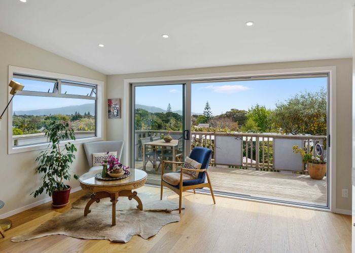  at 7 Kawau Grove, Waikanae Beach, Waikanae