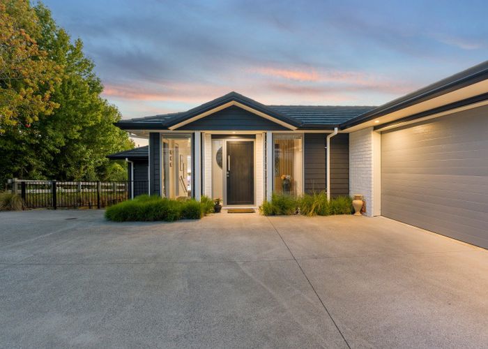  at 1154A East Coast Road, Albany, North Shore City, Auckland