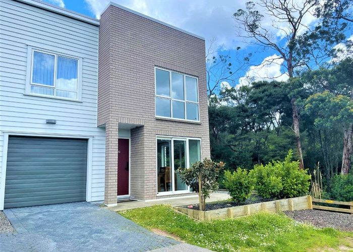  at Massey, Waitakere City, Auckland