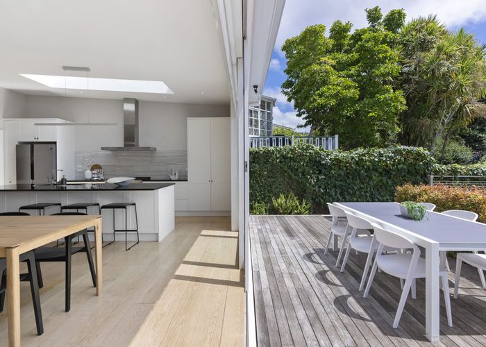  at 15 Seccombes Road, Newmarket, Auckland City, Auckland