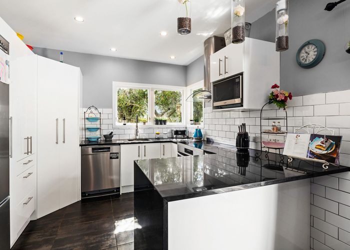  at 6B Orange Grove, Churton Park, Wellington