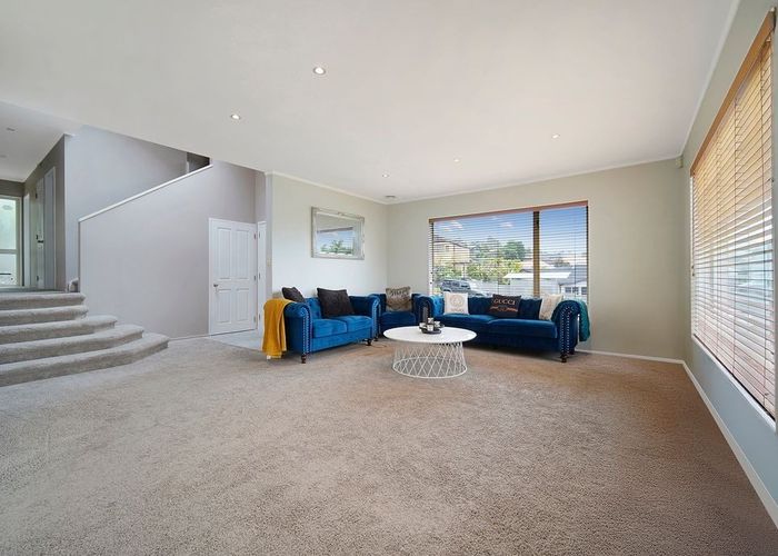  at 18 Tenbless Court, Unsworth Heights, North Shore City, Auckland