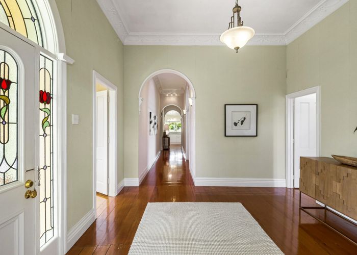  at 5 First Avenue, Stanley Bay, North Shore City, Auckland