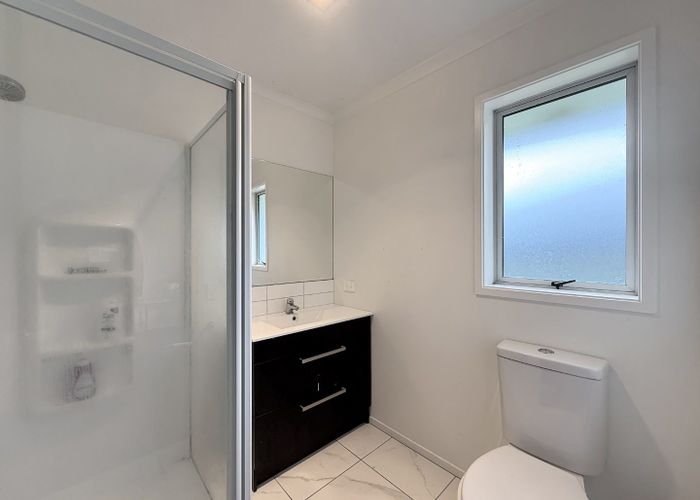  at 7 Shearwater Lane, Whitby, Porirua