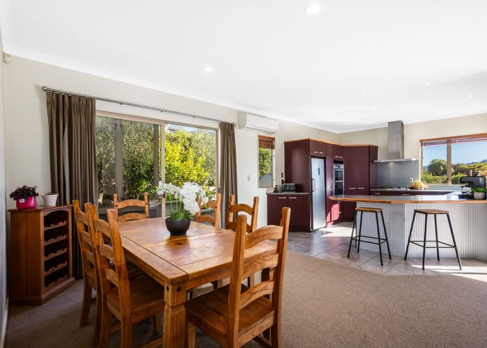  at 4 Marua Palm Grove, Timberlea, Upper Hutt