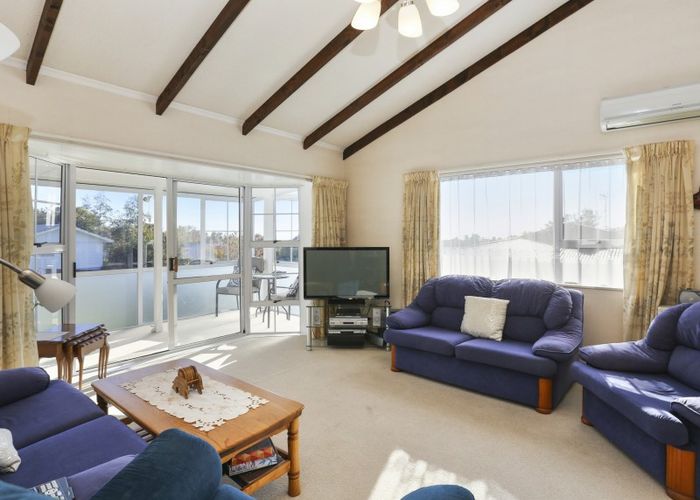  at 28 Riversdale Drive, Merrilands, New Plymouth