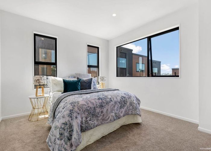  at 1/62 Highland Park Drive, Highland Park, Auckland
