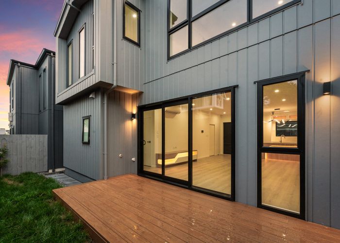  at 17B Sorrel Crescent, Bucklands Beach, Manukau City, Auckland