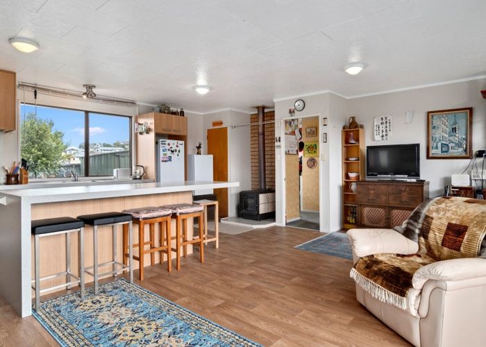  at 64 Welcome Bay Road, Welcome Bay, Tauranga