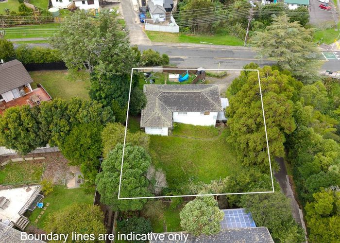  at 8 Makora Road, Massey, Waitakere City, Auckland