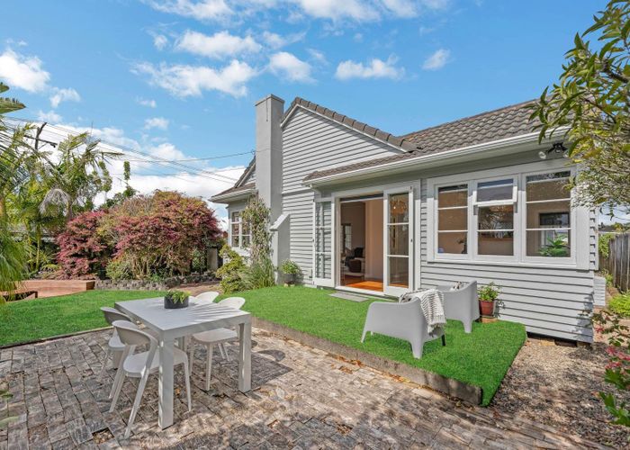  at 3 Garland Road, Greenlane, Auckland City, Auckland
