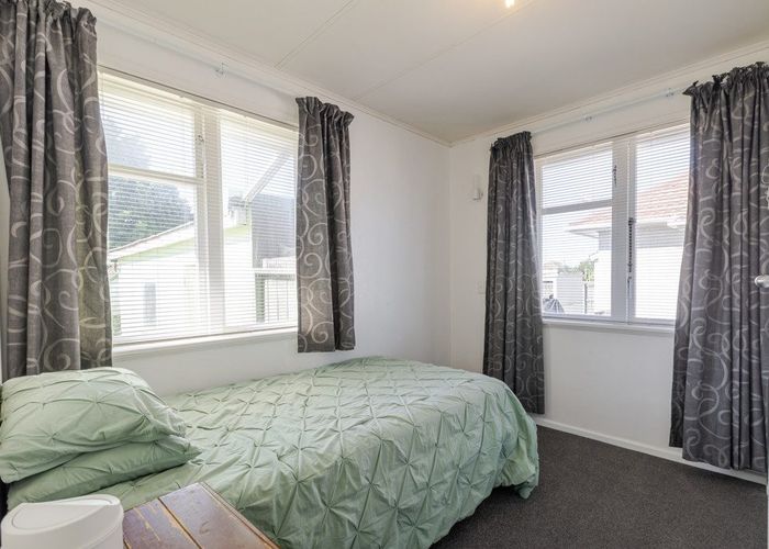  at 23 Tyne Street, Roslyn, Palmerston North