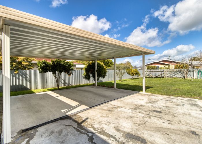 at 17 Folkestone Drive, Flaxmere, Hastings