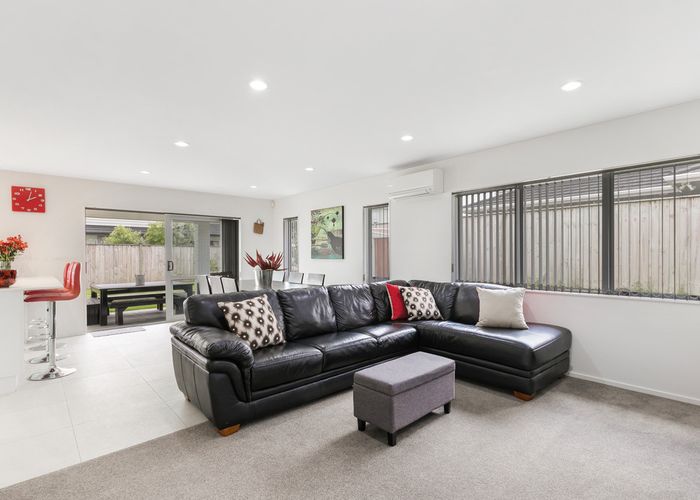  at 4 Allium Avenue, Karaka, Papakura