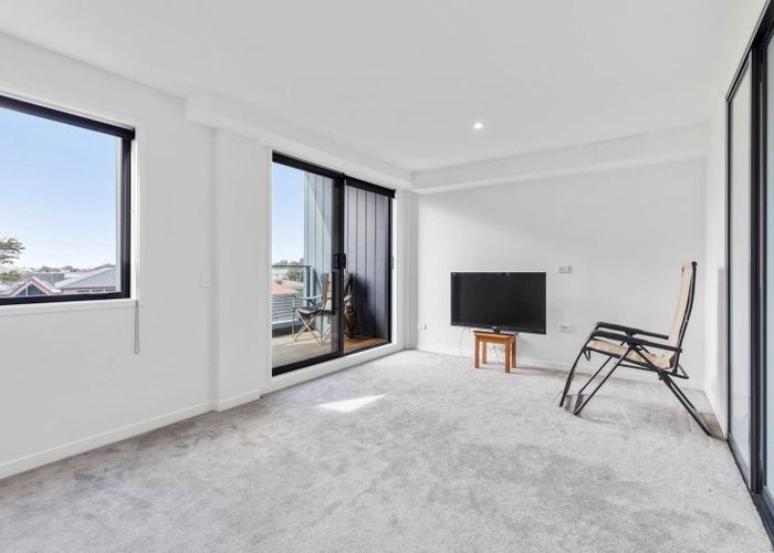  at 202/8 Gray Avenue, Mangere East, Manukau City, Auckland