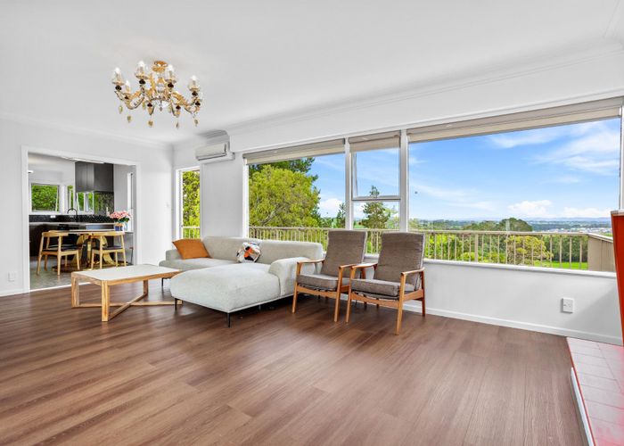  at 462 Don Buck Road, Massey, Waitakere City, Auckland