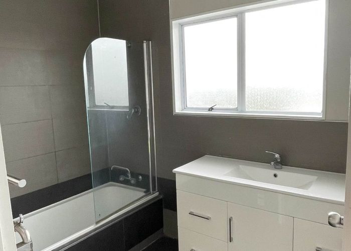  at 2/1759 Great North Road, Avondale, Auckland City, Auckland