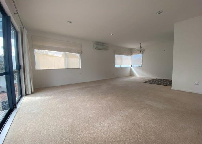  at 90b Nile Road, Milford, North Shore City, Auckland