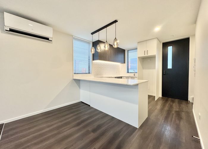  at 2/21 Montreal Street, City Centre, Christchurch City, Canterbury