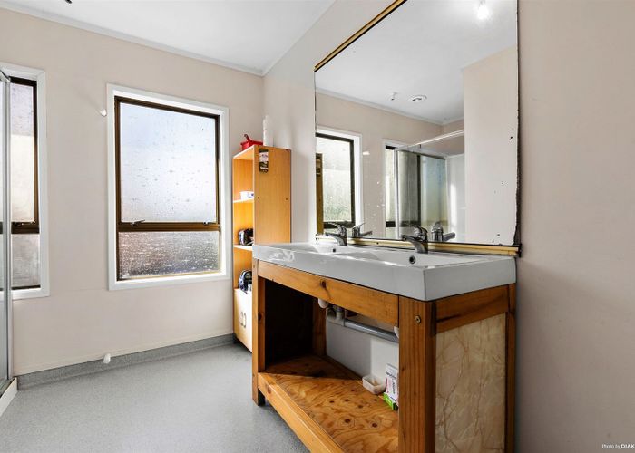  at 5 Phoenix Place, Papatoetoe, Auckland