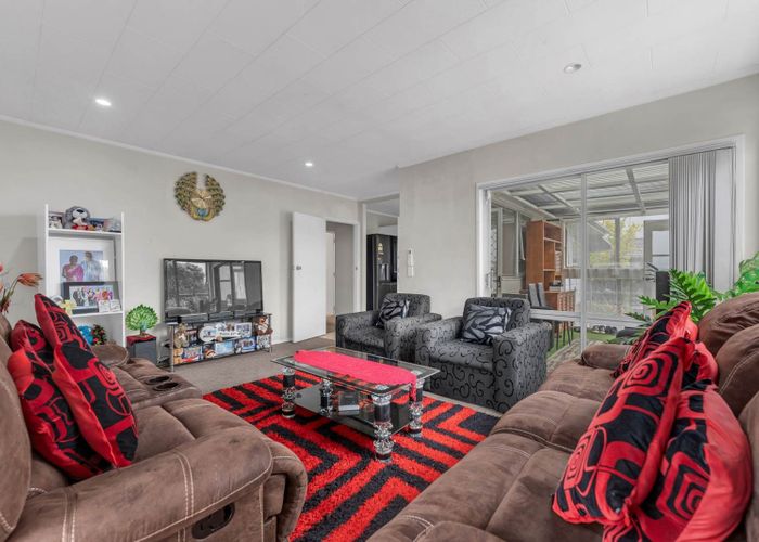  at 3 Ewbank Place, Manurewa, Auckland