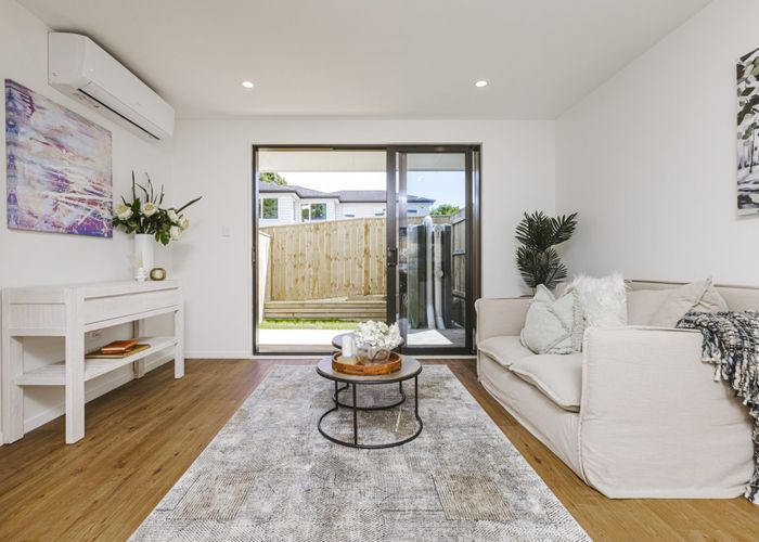  at 6/24 Seaview Road, Glenfield, Auckland