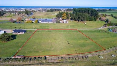  at 135 Mosston Road, Castlecliff, Whanganui