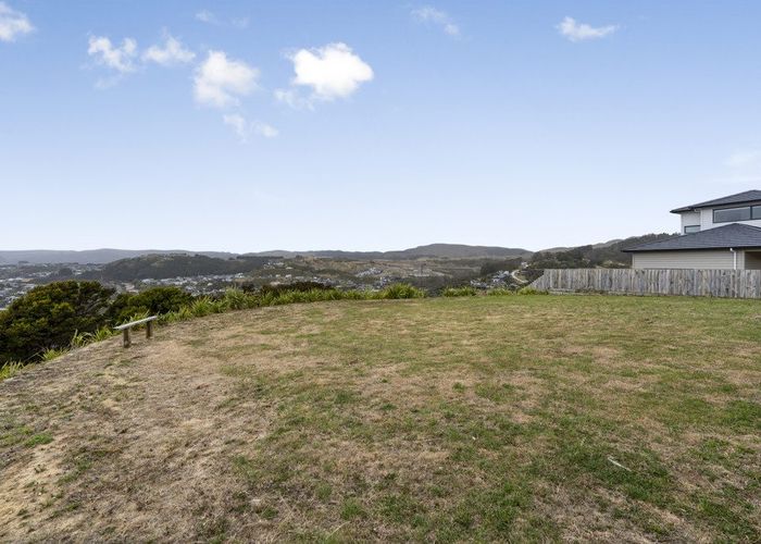  at 33 Topsail Way, Whitby, Porirua, Wellington