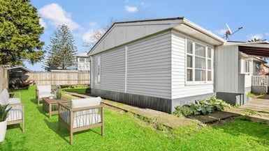  at 2/300 Panama Road, Mount Wellington, Auckland