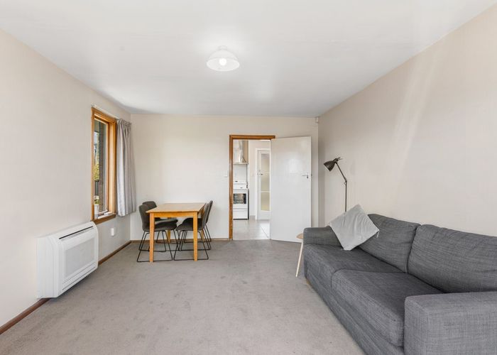  at 1/79 Hills Road, Edgeware, Christchurch