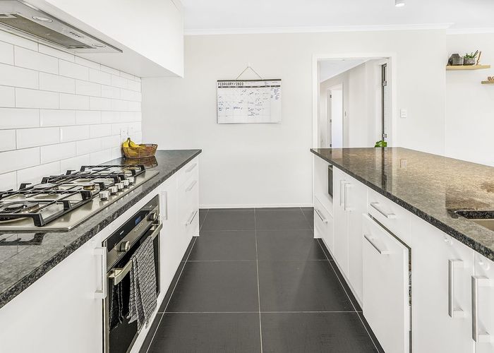  at 8 Ekara Road, Flagstaff, Hamilton