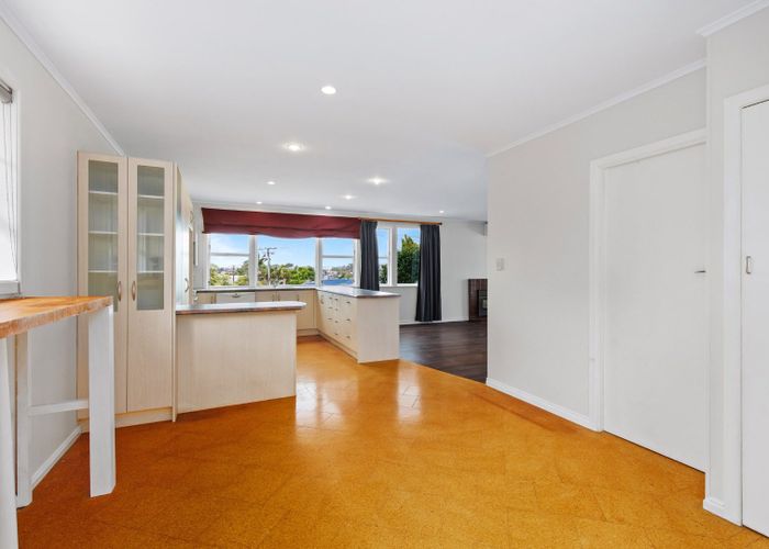  at 12 Webb Place, Forrest Hill, North Shore City, Auckland