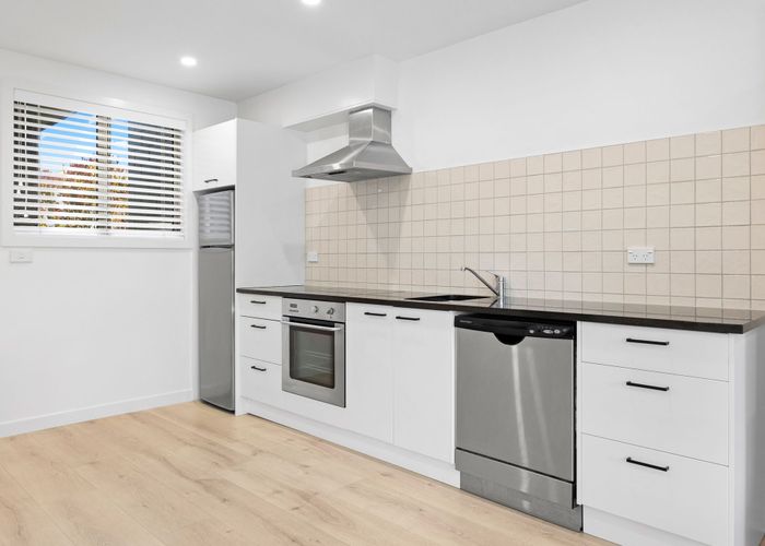  at 4/100 Papanui Road, Merivale, Christchurch City, Canterbury