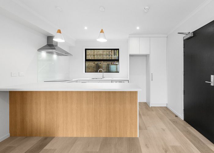  at 2/12 Ruakiwi Road, Hamilton Lake, Hamilton, Waikato