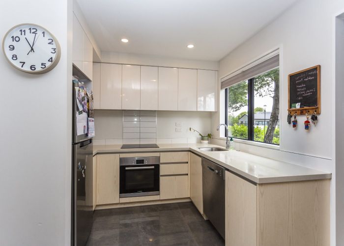  at 1/8 Defoe Place , Waltham, Christchurch City, Canterbury